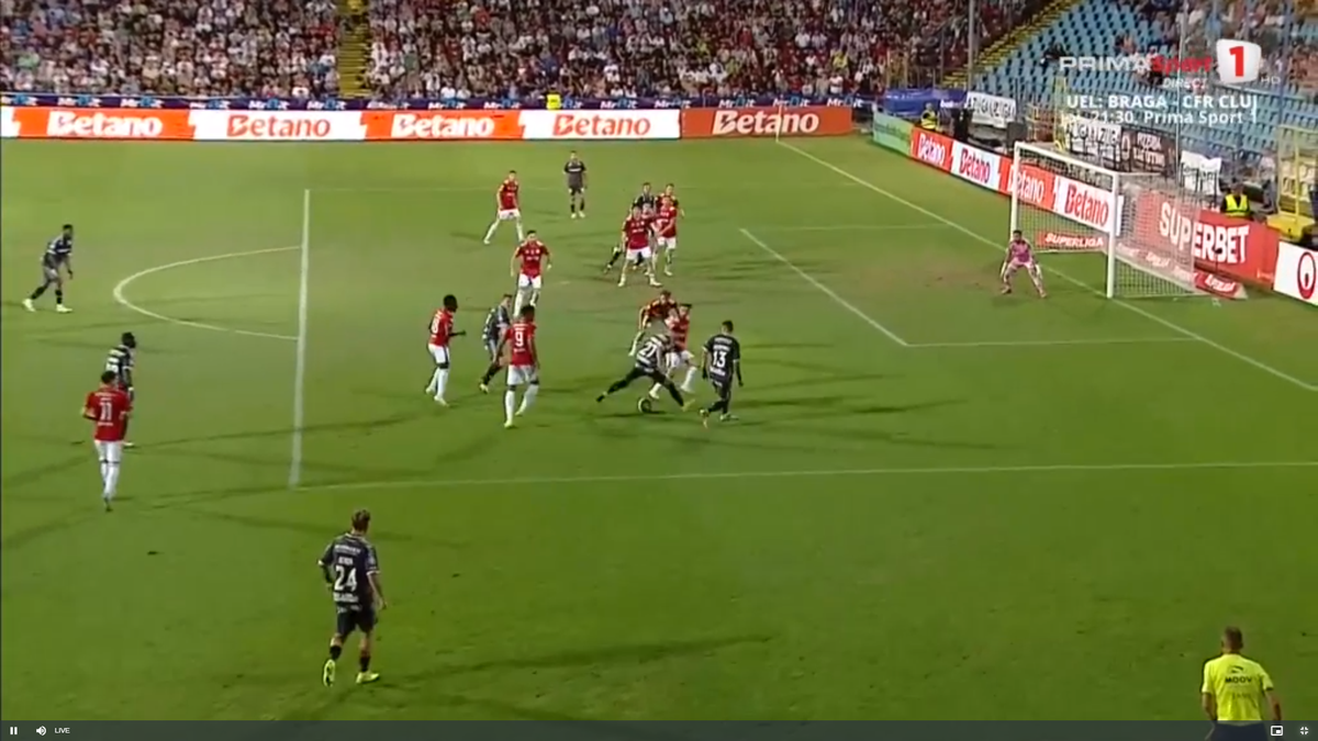 Scandal în Oțelul - Rapid » Giuleștenii au cerut penalty, arbitrul nu a mers la VAR! Verdictul specialistului: „Ce vrei mai mult?”