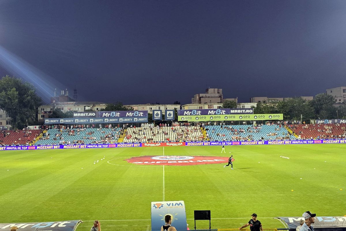 Vizibil afectat, Gâlcă pregătește schimbări majore cu FCSB: „Vor intra jucători care pot oferi mai mult”