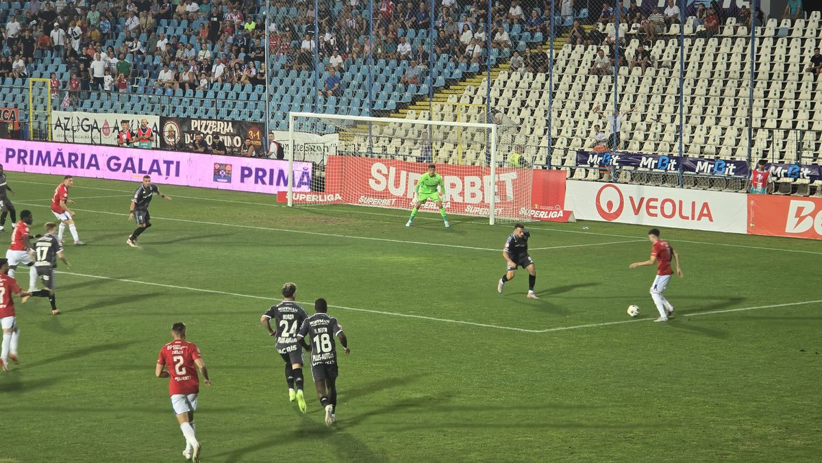 Panduru, uimit de fotbalistul Rapidului: „De mult n-am mai văzut așa ceva”