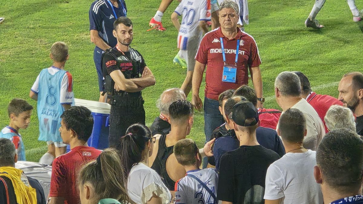 Ce s-a întâmplat la finalul partidei Oțelul Galați - Rapid. Foto: Cezar Titor (GSP)