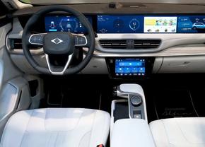 Mașina necunoscută pentru români va fi lansată în inima Europei » Vrea să se bată cu BMW și Mercedes, prețurile sunt mai mici