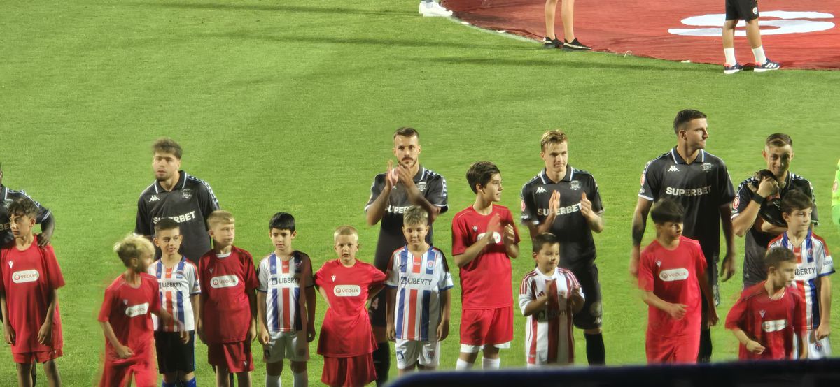 Vizibil afectat, Gâlcă pregătește schimbări majore cu FCSB: „Vor intra jucători care pot oferi mai mult”