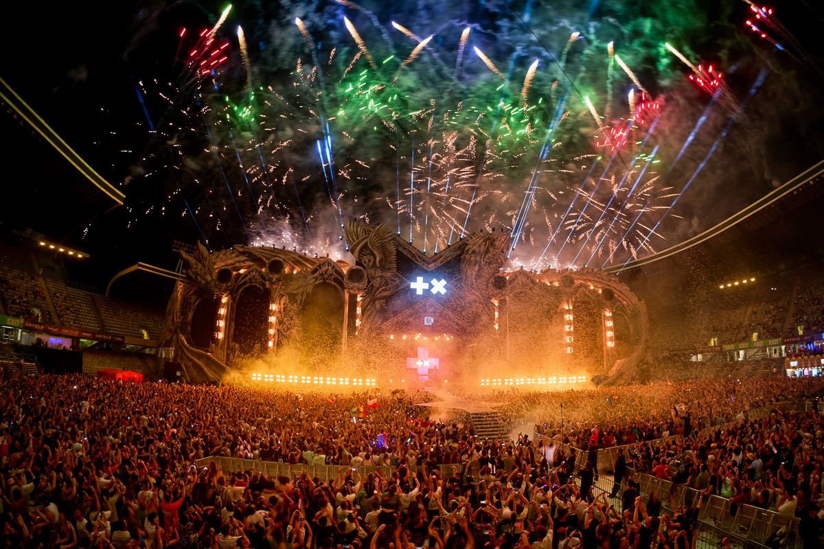 500.000 de fani au participat la ediția Untold din acest an » Cele mai tari imagini de la festivalul de pe stadionul Cluj Arena