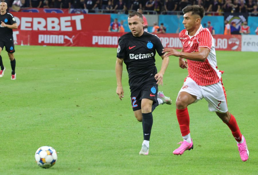 Mihai Toma, în duel cu Musi, e cotat la 400.000 de euro pe Transfermarkt, foto: Ionuț Iordache (GSP.ro) Antrenorii de la FCSB sunt disperați, ordinul lui Becali e kamikaze!