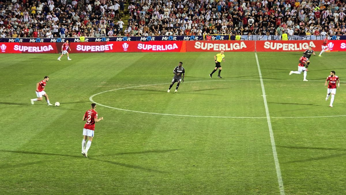 Vizibil afectat, Gâlcă pregătește schimbări majore cu FCSB: „Vor intra jucători care pot oferi mai mult”