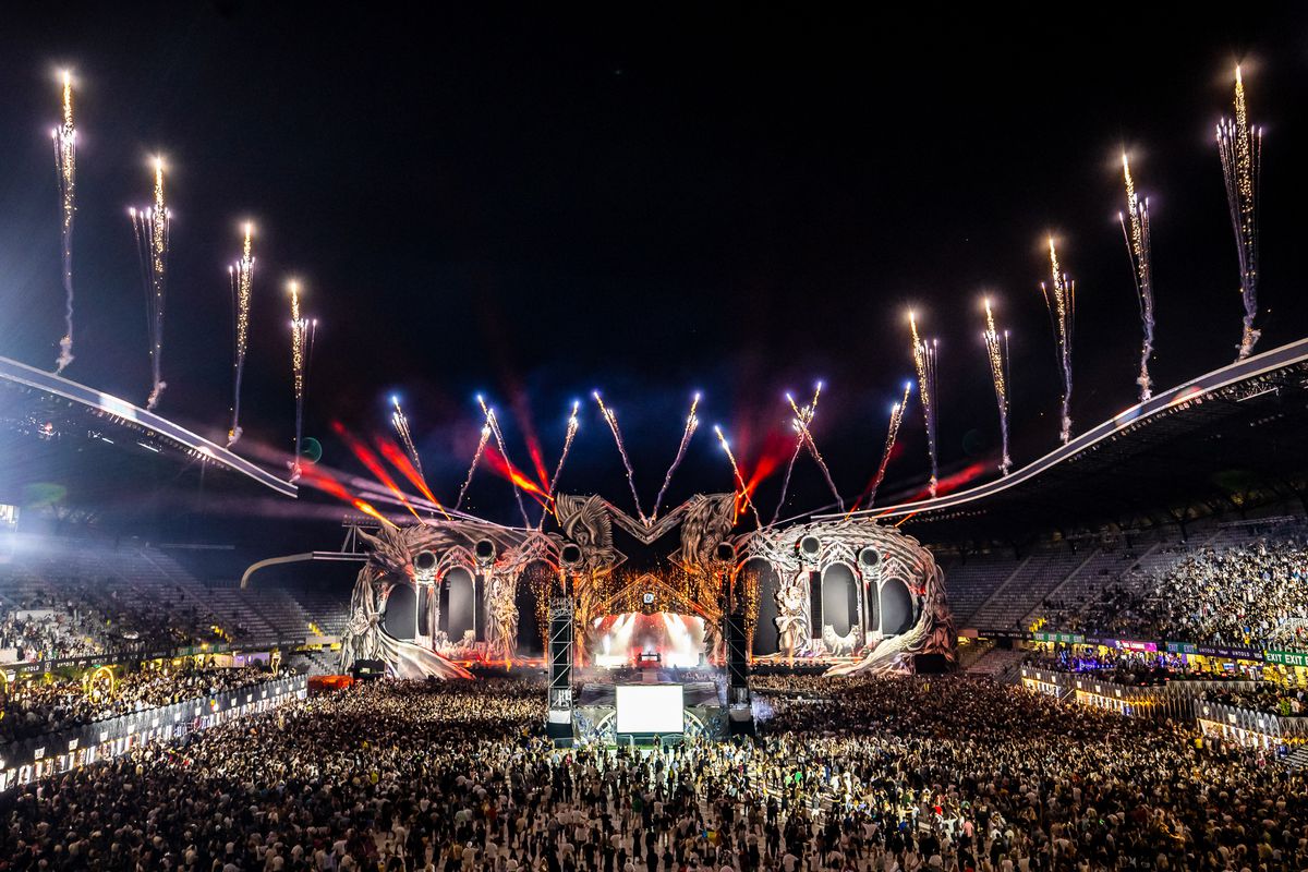 500.000 de fani au participat la ediția Untold din acest an » Cele mai tari imagini de la festivalul de pe stadionul Cluj Arena