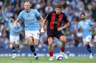 Fundașul promovat de Mircea Lucescu semnează cu PSG pentru 63 de milioane de euro!