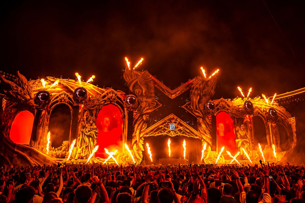 500.000 de fani au participat la ediția Untold din acest an » Cele mai tari imagini de la festivalul de pe stadionul Cluj Arena