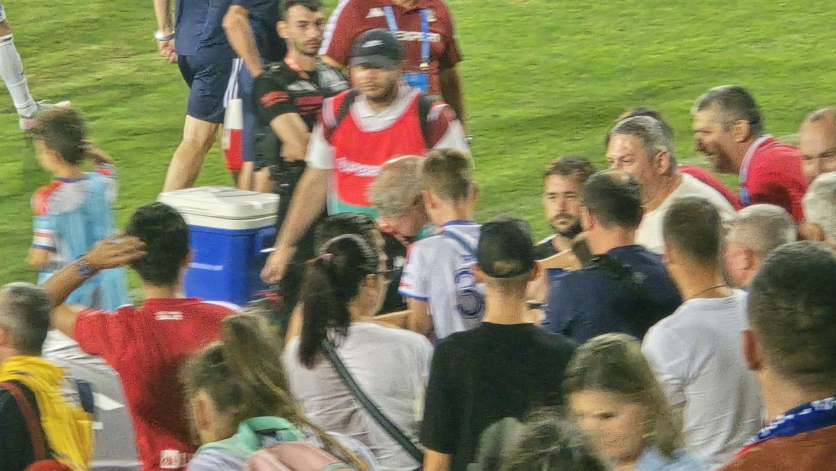 Ce s-a întâmplat la finalul partidei Oțelul Galați - Rapid. Foto: Cezar Titor (GSP)