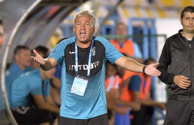 EXCLUSIV. Dan Petrescu și întreg staff-ul său au renunțat la salariul pe luna aprilie