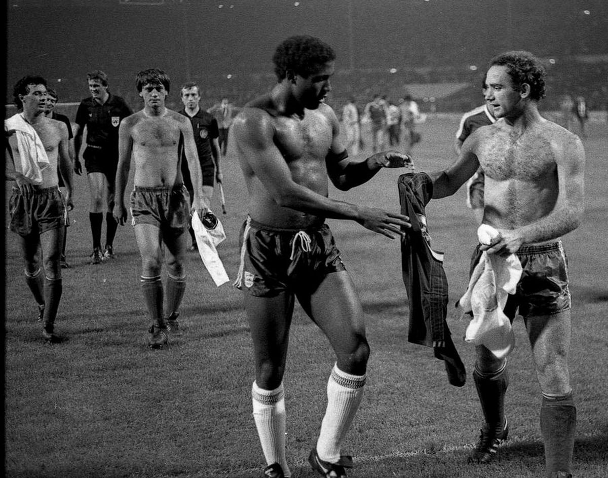 RETRO GSP. 35 de ani de când Lucescu remiza pe Wembley cu trei jucători de la Corvinul, locul 8 în campionat, și cu numai doi de la campioana Steaua