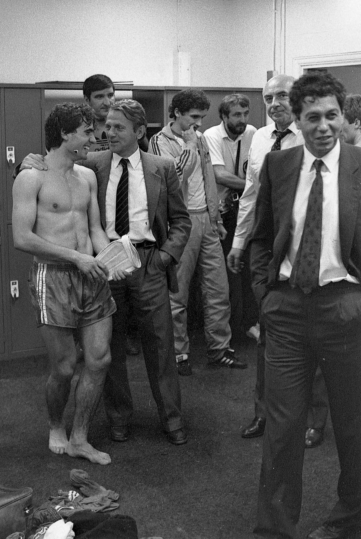 RETRO GSP. 35 de ani de când Lucescu remiza pe Wembley cu trei jucători de la Corvinul, locul 8 în campionat, și cu numai doi de la campioana Steaua