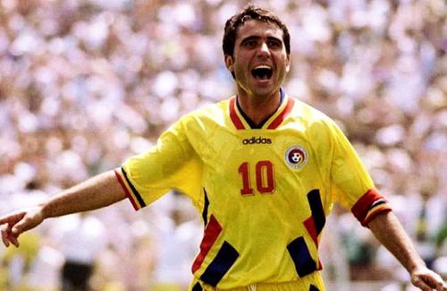 Hagi e  considerat de mulți cel mai mare fotbalist român din istorie