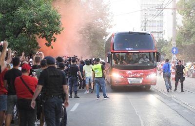 Tensiuni între PCH și șefii lui Dinamo: „Dacă lingușitoarea Anamaria Prodan a avut o influență, este urât” » Jignesc un om din club: „Păstrat pe criterii de lins picioare și pupat mâini”
