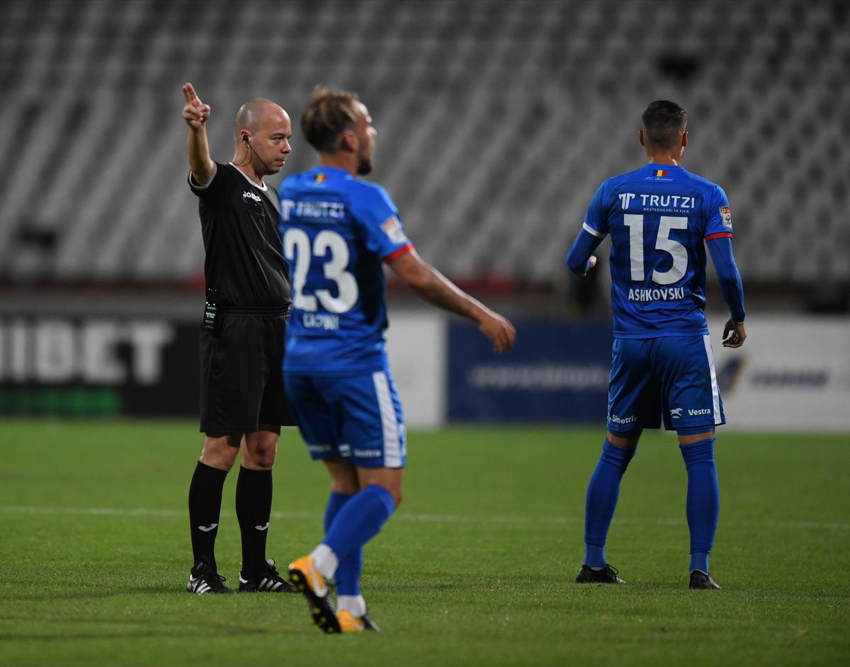 EXCLUSIV Dinamo a încercat să ia doi jucători de la Viitorul, dar răspunsul lui Hagi „l-a speriat” pe Cortacero