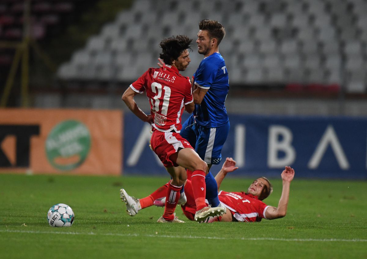 EXCLUSIV Fanii lui Dinamo, victorie importantă în războiul cu inamicul numărul 1 din club! Ce schimbare se va face săptămâna viitoare