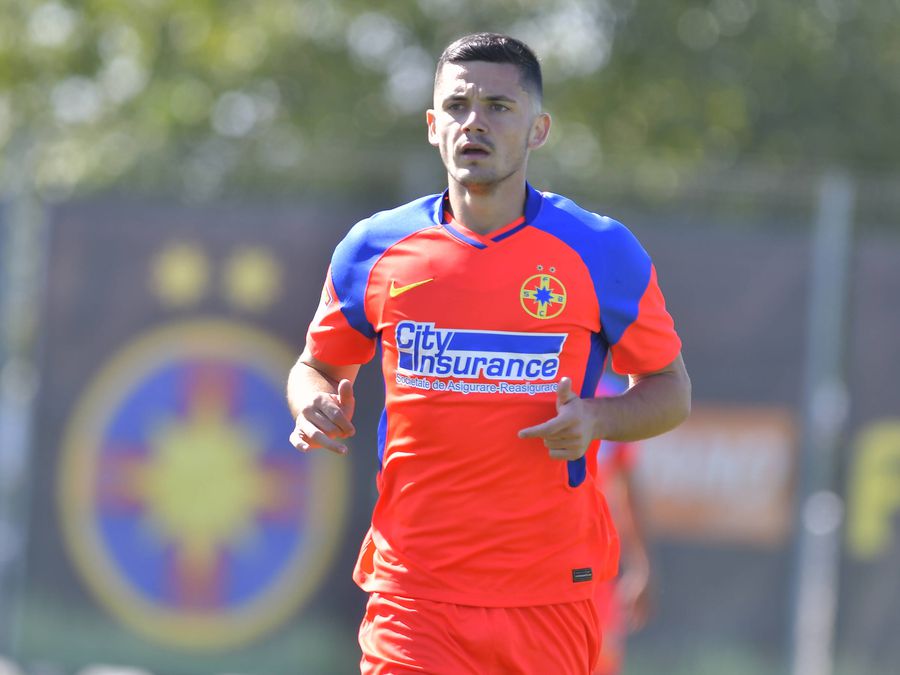 Dumiter a jucat 91 de minute în cele 3 meciuri bifate în tricoul FCSB-ului // FOTO: Imago Decizie drastică la FCSB » Pariurile lui Gigi Becali nu intră în planurile lui Iordănescu