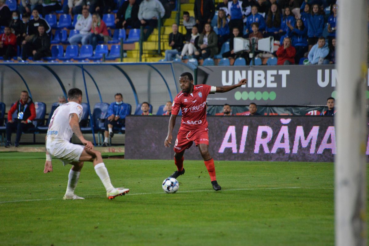 Denis Alibec la Untold, CFR Cluj învinsă la FC Botoșani » Fotografia care i-a iritat pe fani: „Cică accidentat”