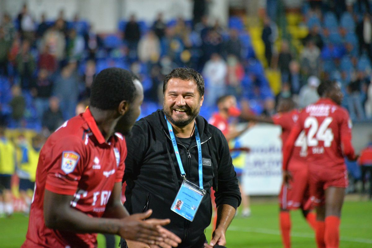 Denis Alibec la Untold, CFR Cluj învinsă la FC Botoșani » Fotografia care i-a iritat pe fani: „Cică accidentat”