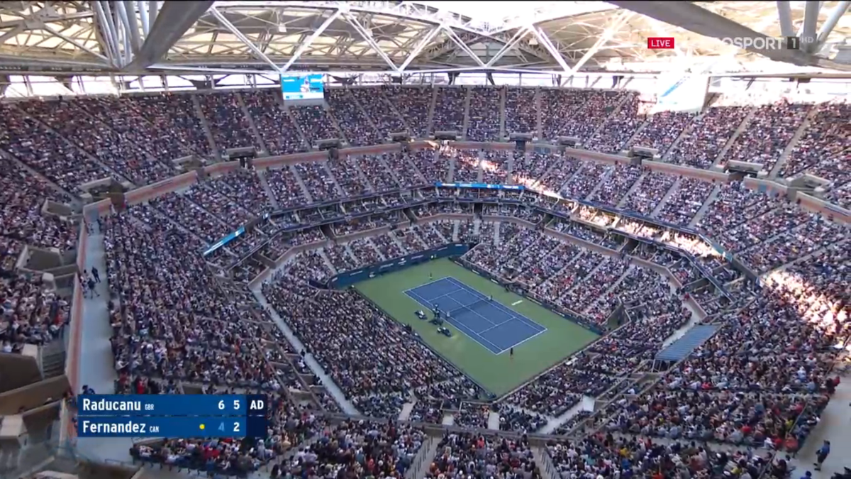 Englezii au găsit cheia succesului Emmei Răducanu » Trucul folosit de tatăl român al campioanei de la US Open