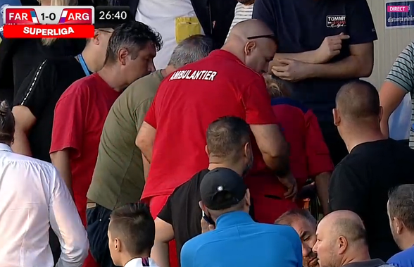 Momente de panică la Farul - FC Argeș, întrerupt timp de 8 minute » Medicii de pe ambulanță au intervenit de urgență la tribuna a 2-a