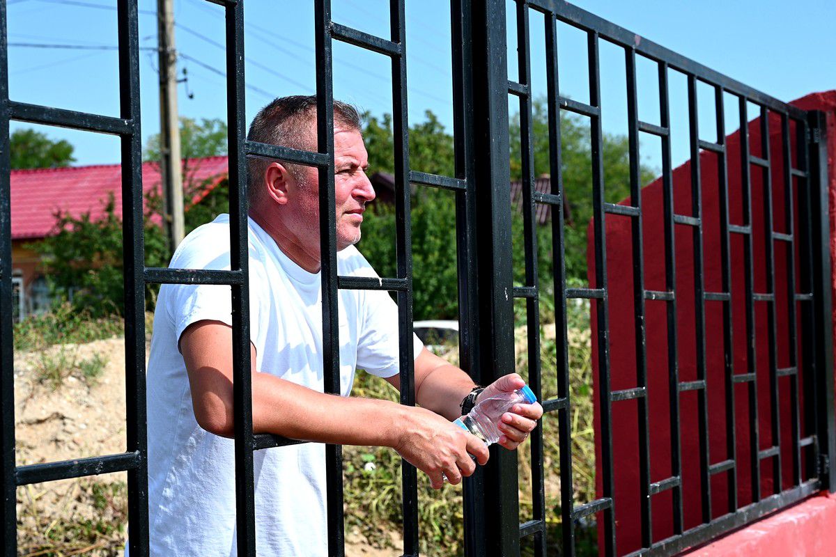 Despre fotbal, criză economică și educație sexuală la Orbeasca - Botoroaga: „Nu mi-e frică de niciun război!” + „Noi ținem și cu Steaua, și cu FCSB”