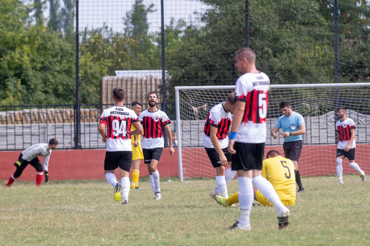 Despre fotbal, criză economică și educație sexuală la Orbeasca - Botoroaga: „Nu mi-e frică de niciun război!” + „Noi ținem și cu Steaua, și cu FCSB”