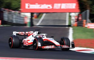 Paradox în Formula 1: s-a calificat al 19-lea, a fost penalizat cu 15 locuri și pleacă în cursă de pe 16!