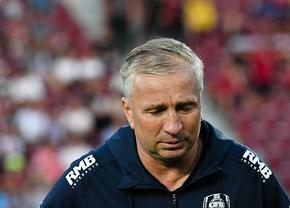 Ce nu s-a văzut la TV în CFR Cluj - CS Universitatea Craiova » Suporterii nu-l mai vor pe Dan Petrescu: „Demisia, demisia!”