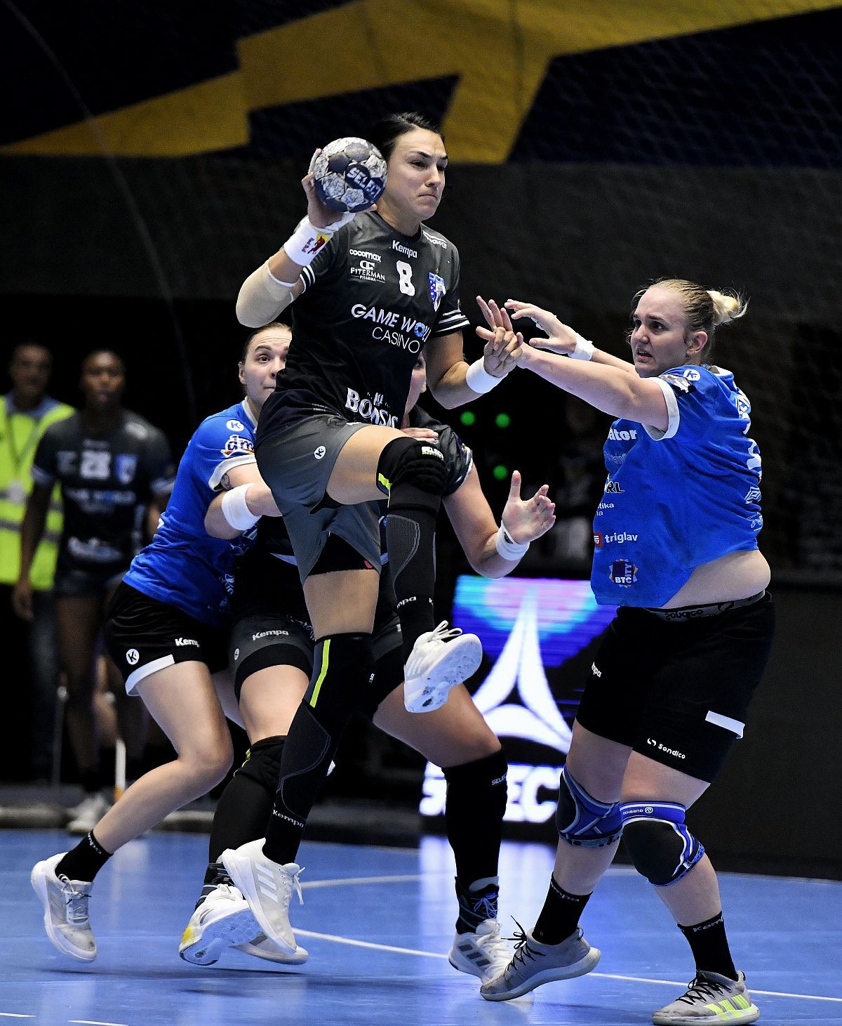 CSM București - Krim Ljubljana, în primul meci din grupa A de Liga Campionilor