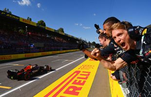 Max Verstappen se impune la Monza, după un week-end haotic » Încă o revenire de senzație a campionului mondial!