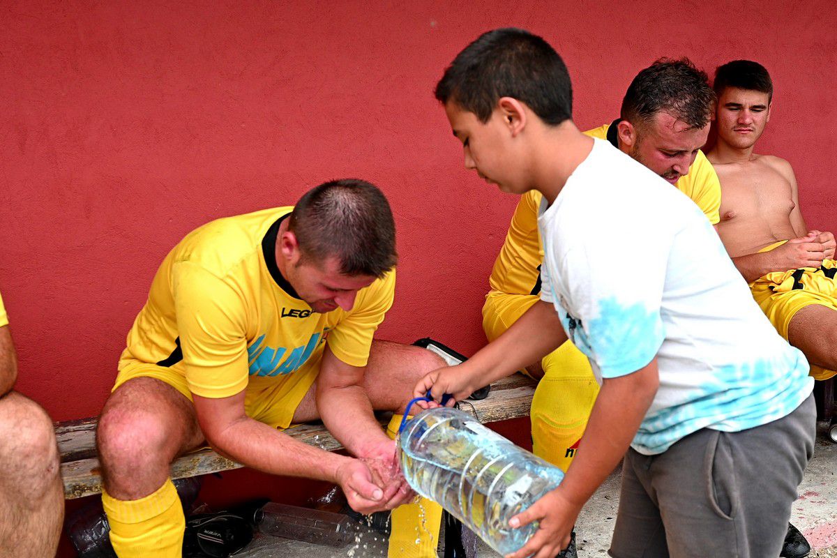 Despre fotbal, criză economică și educație sexuală la Orbeasca - Botoroaga: „Nu mi-e frică de niciun război!” + „Noi ținem și cu Steaua, și cu FCSB”