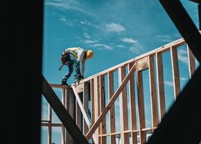 Sfaturi utile pentru deschiderea unei firme de construcții în România