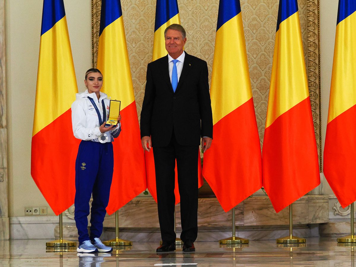 Iohannis i-a decorat pe sportivii de la Jocurile Olimpice