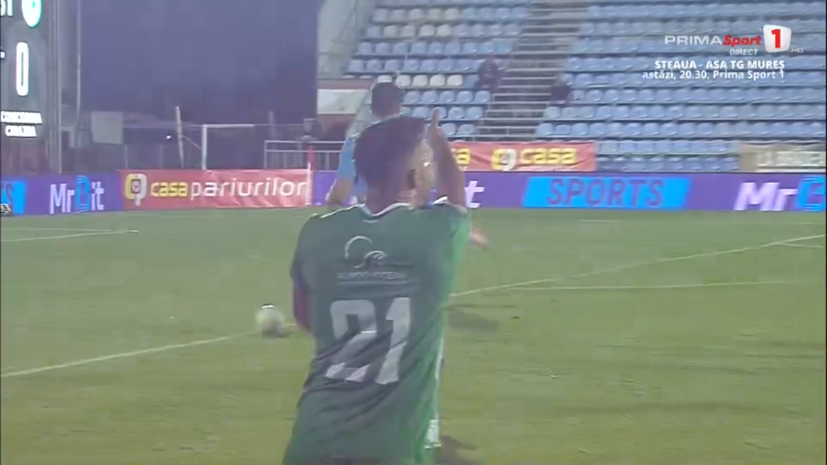 Moment incredibil la Voluntari - Concordia Chiajna: a luat două „galbene” într-un minut pentru două gesturi identice!