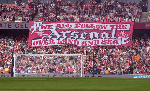 Fanii lui Arsenal umplu la refuz tribunele la meciurile de pe Emirates ale echipei lui Mikel Arteta / Foto: Imago