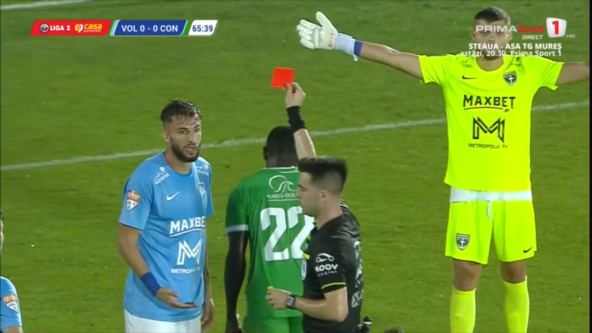 Moment incredibil la Voluntari - Concordia Chiajna: a luat două „galbene” într-un minut pentru două gesturi identice!