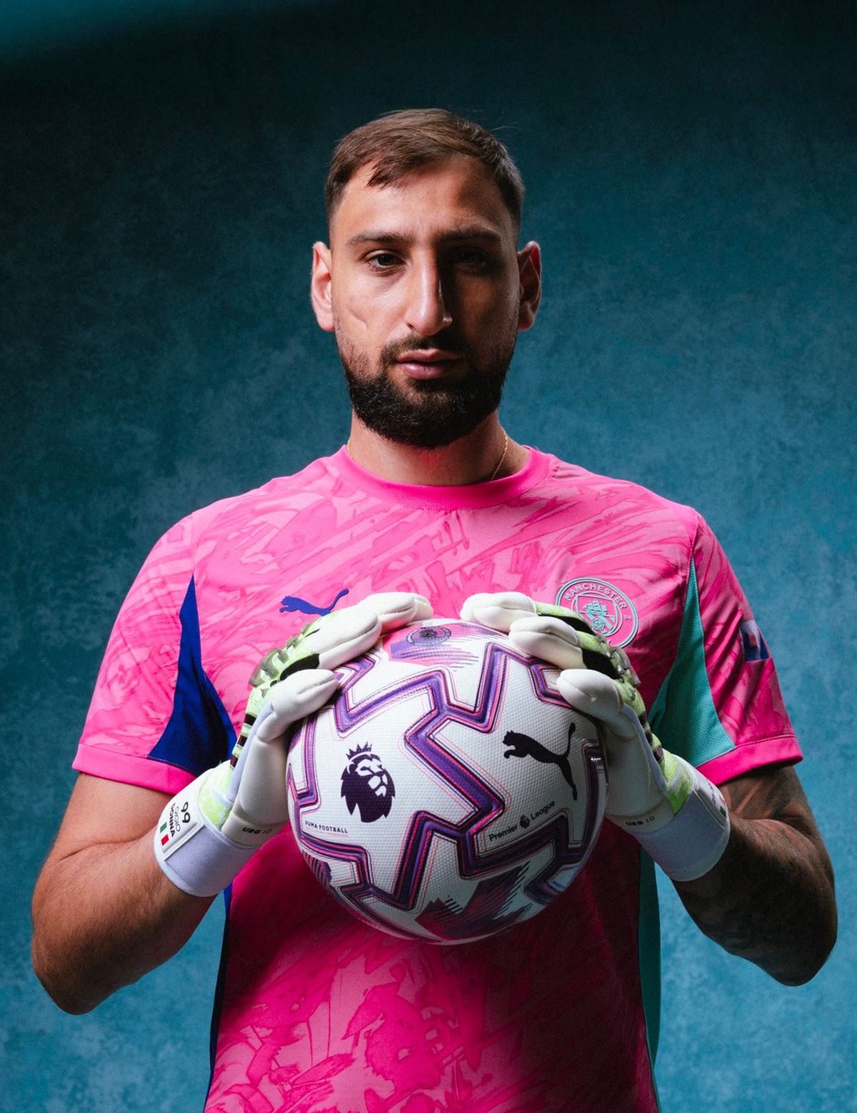 Gianluigi Donnarumma, prezentat de Manchester City