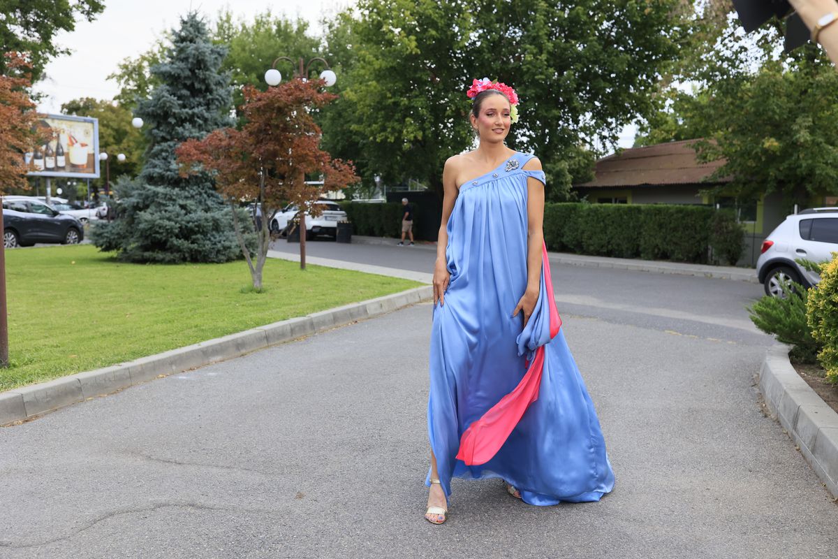 Fetele de aur Simona Radiș și Ancuța Bodnar, încântătoare pe podiumul de modă: „Prințesă!”