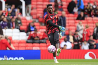 Scandal cu Andre Onana! Portarul împrumutat de Manchester United la Trabzonspor a lovit un fan