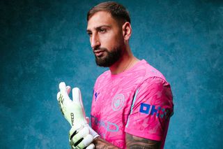 Gianluigi Donnarumma, prezentat oficial de noul club: „Vreau să devin un simbol”