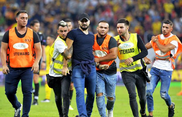 FEROE - ROMÂNIA // Contra îi atenționează pe xenofobii din peluze: „E singurul mesaj pe care vreau să-l transmit”