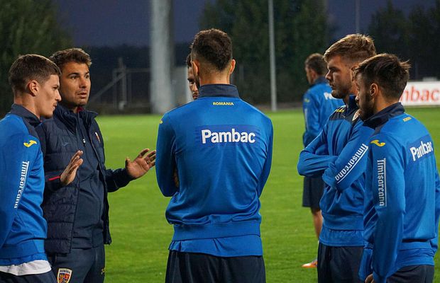 ROMÂNIA U21. Probleme pentru Adi Mutu! Un jucător de bază a plecat din cantonament cu simptome de varicelă