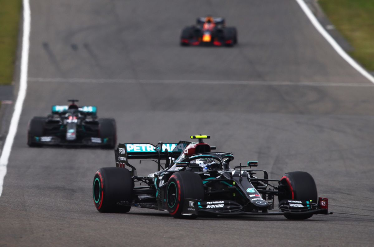 FOTO Lewis Hamilton a scris istorie: a câștigat Marele Premiu de la Eifel și a egalat recordul lui Michael Schumacher