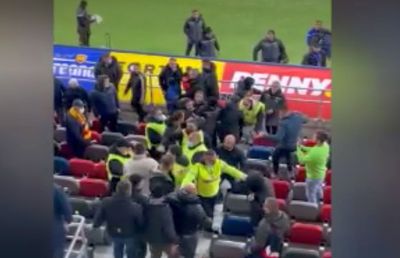 Scene reprobabile în Ghencea » Bătaie între suporterii români și staff-ul Armeniei