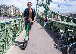 „Poate ne întâlnim la o tură!” » David Popovici promovează mersul pe bicicletă, după apariția știrilor cu bolidul de lux