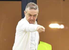 Becali s-a dus în cantonament după meciul cu Silkeborg: „L-am luat pe fiecare în parte la discuții” + Mesaj pentru Coman: „Bă nebunule, dă pase!”