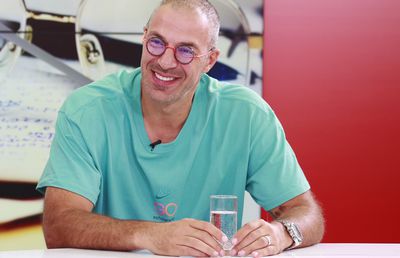 Virgil Stănescu își spune povestea la „Prietenii lui Ovidiu” » „În America munceam pe cinci dolari pe oră”