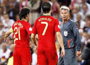 Scandalul ANULUI în Grecia! Șeful arbitrilor, REFUZAT de UEFA, este „prietenul prietenilor”! Răzvan Lucescu și PAOK implicați în conflict