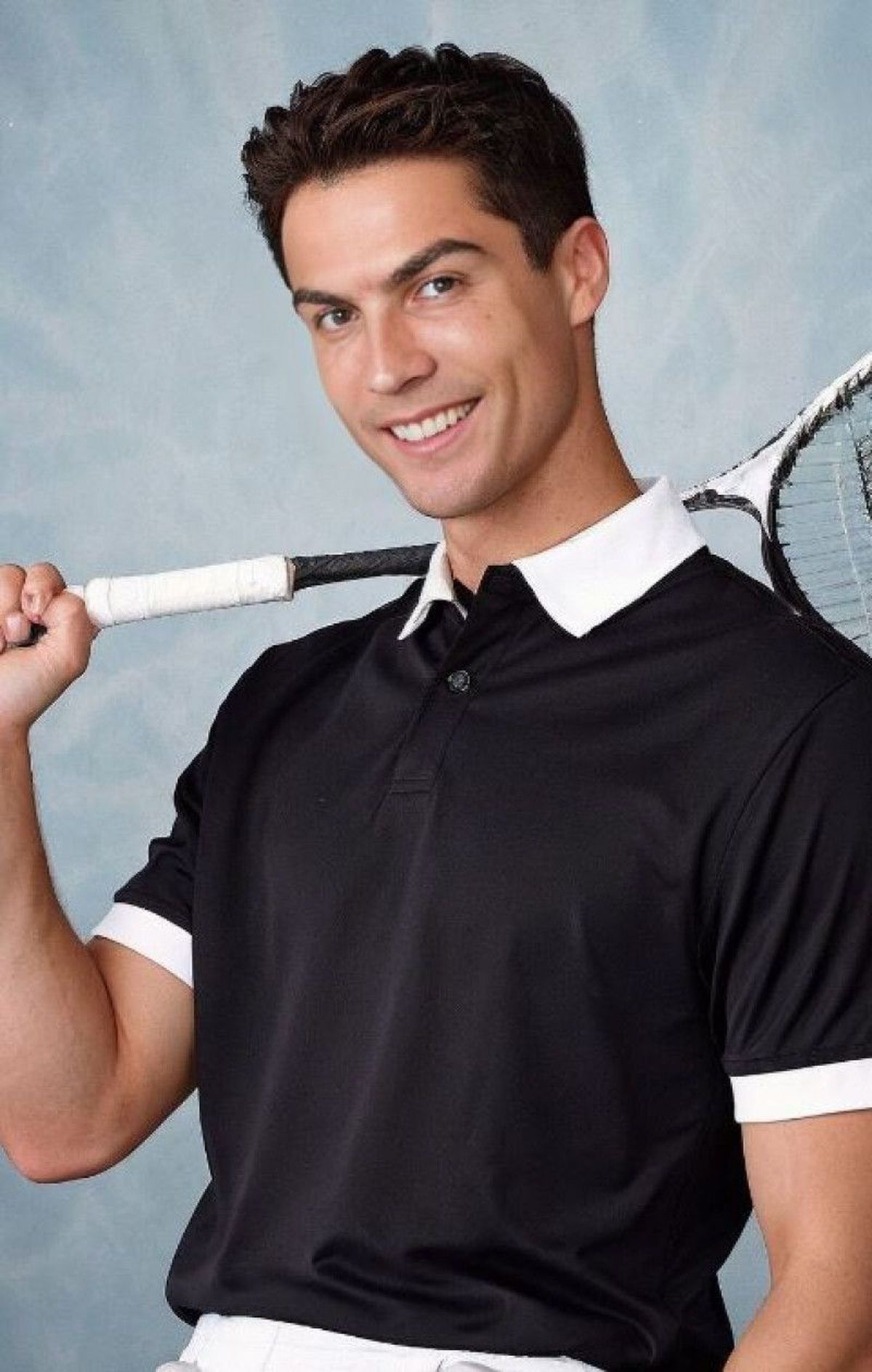 Inteligența Artificială lovește din nou » Messi, Ronaldo, Federer și Nadal, „transportați” în anii '90 + Cum arată retro-Dinamo